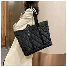 Cargar imagen en el visor de la galería, Tote Praga