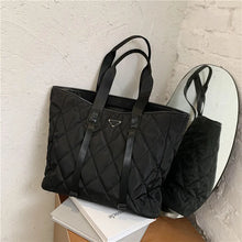 Cargar imagen en el visor de la galería, Tote Praga