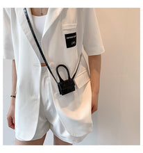 Cargar imagen en el visor de la galería, Baby Bonita Bag