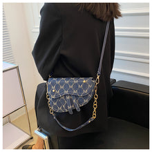 Cargar imagen en el visor de la galería, Saddle M