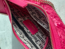 Cargar imagen en el visor de la galería, Bolso Rosa Juicy Couture
