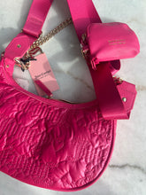 Cargar imagen en el visor de la galería, Bolso Rosa Juicy Couture
