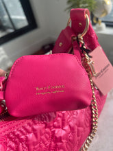 Cargar imagen en el visor de la galería, Bolso Rosa Juicy Couture
