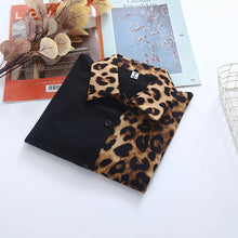 Cargar imagen en el visor de la galería, Cheetah Blouse
