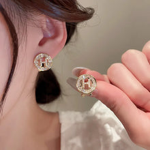 Cargar imagen en el visor de la galería, Chunky Earcuff
