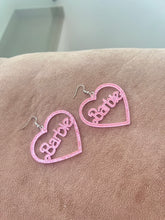 Cargar imagen en el visor de la galería, Barbie Hearts
