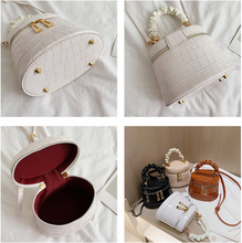 Cargar imagen en el visor de la galería, Petit Purse Khaki
