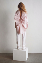 Cargar imagen en el visor de la galería, Pink Bonita Blouse
